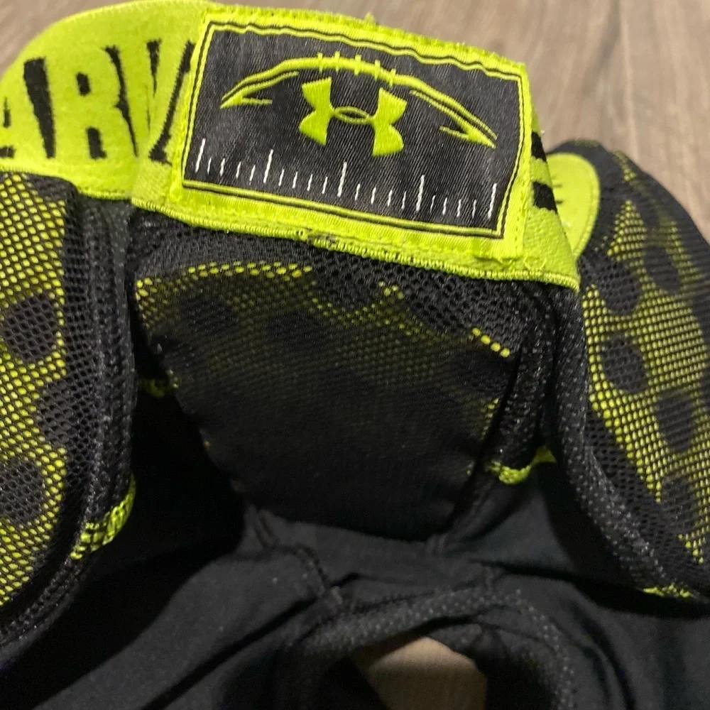 Under Armour Football padded girdle size Youth medium gameday EUC black green UA